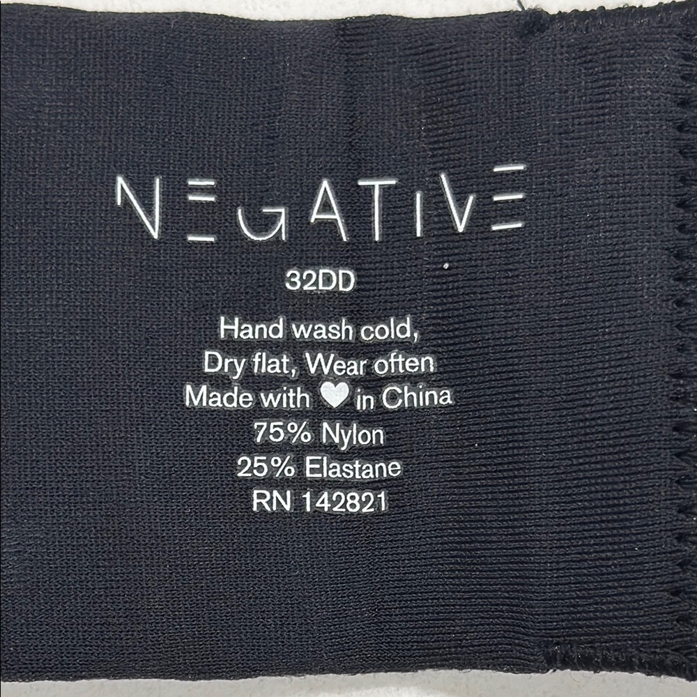 Negative Silk Black Underwire Bra - Picture 6 of 6